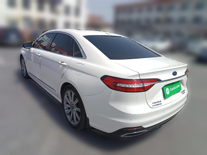 Фото 29 - Ford Taurus