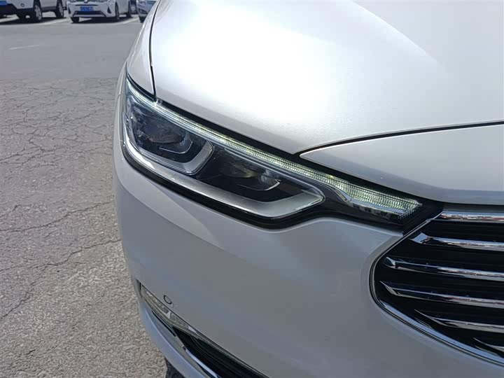 Фото 32 - Ford Taurus