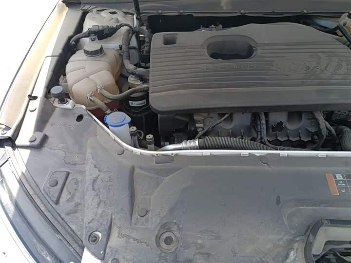 Фото 7 - Ford Taurus