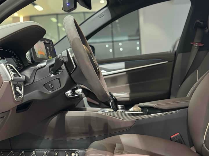 Фото 7 - BMW 5 Series