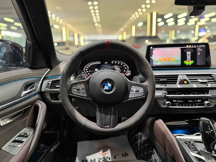 Фото 9 - BMW 5 Series