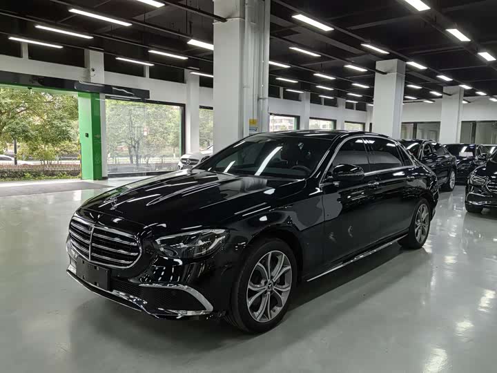 Photo 1 - Mercedes-Benz E-Class