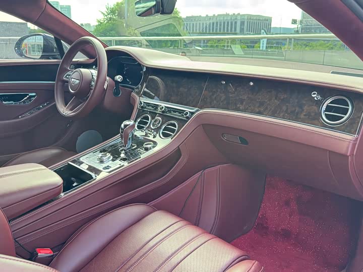 Фото 14 - Bentley Continental GT