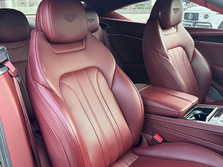 Фото 15 - Bentley Continental GT