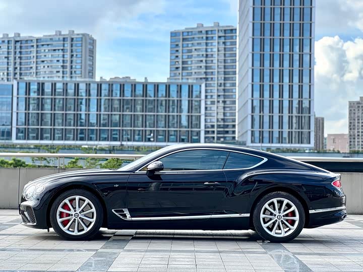 Фото 20 - Bentley Continental GT