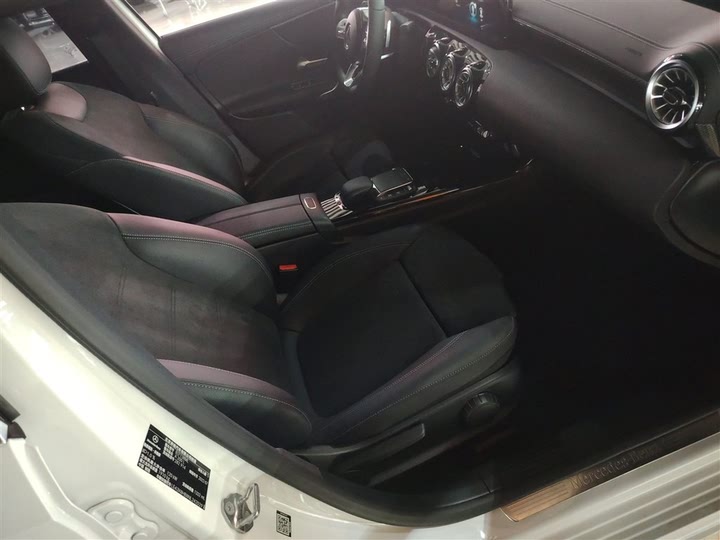 Фото 3 - Mercedes-Benz A-Class