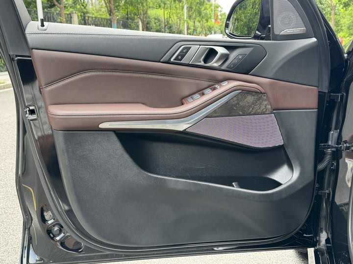 Фото 12 - BMW X5