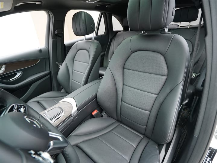 Фото 4 - Mercedes-Benz GLC-Class