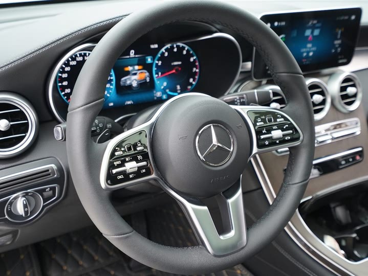 Фото 8 - Mercedes-Benz GLC-Class