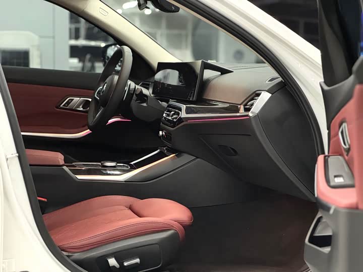 Фото 10 - BMW 3 Series