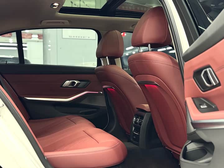 Фото 11 - BMW 3 Series