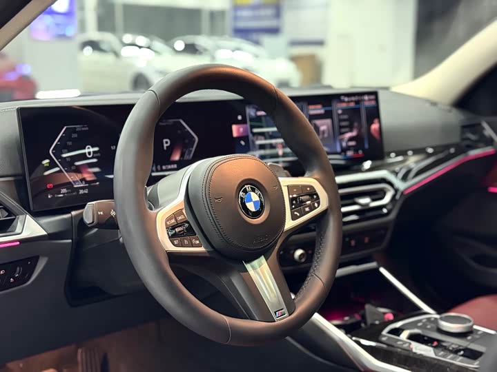 Фото 15 - BMW 3 Series