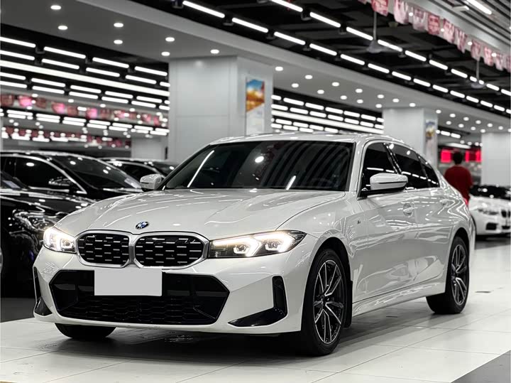 Фото 2 - BMW 3 Series