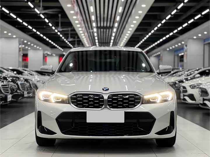 Фото 3 - BMW 3 Series