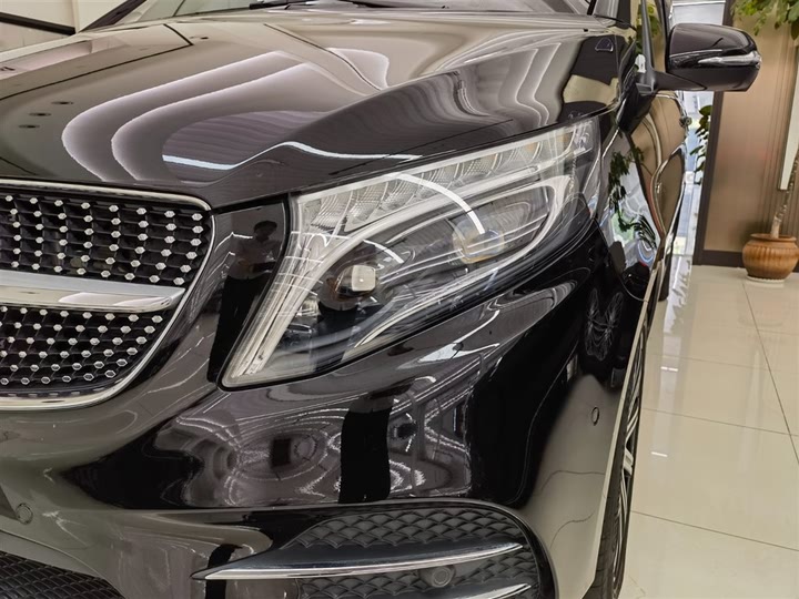 Фото 5 - Mercedes-Benz V-Class