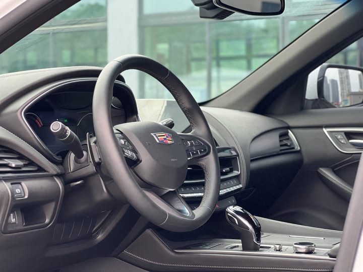 Фото 4 - Cadillac CT5