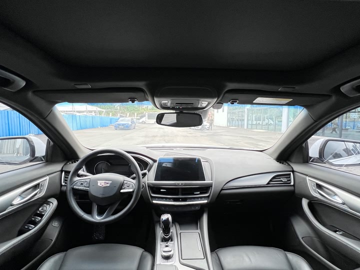 Фото 6 - Cadillac CT5