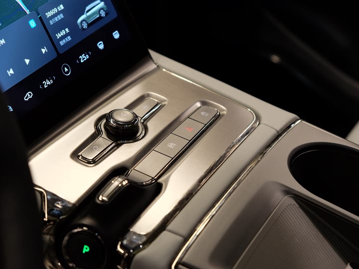 Фото 8 - Nio ES6