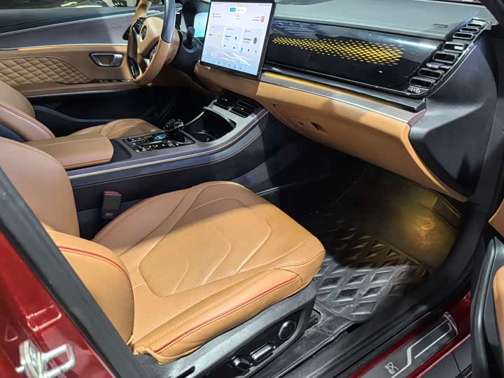 Фото 11 - BYD Han