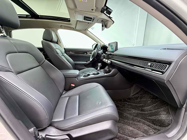 Фото 16 - Honda Civic