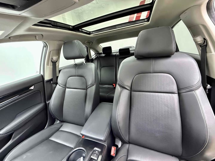 Фото 18 - Honda Civic