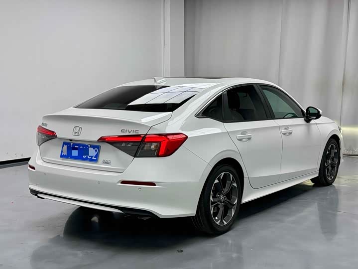 Фото 6 - Honda Civic