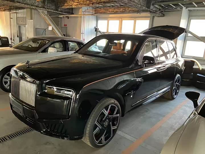 Фото 1 - Rolls-Royce Cullinan