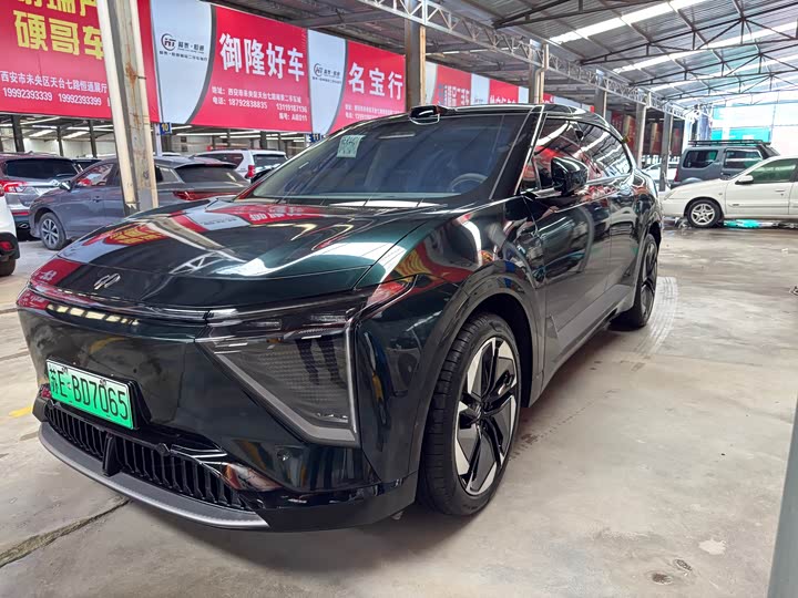 Фото 1 - HiPhi Y