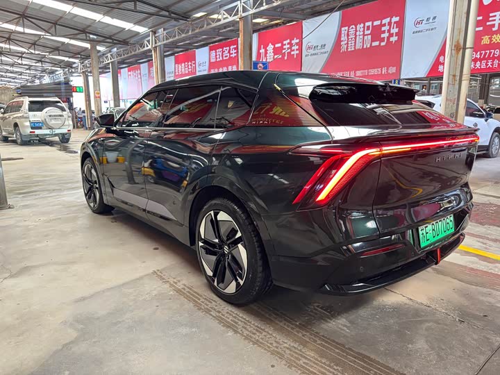 Фото 7 - HiPhi Y