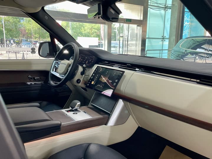 Фото 16 - Land Rover Range Rover