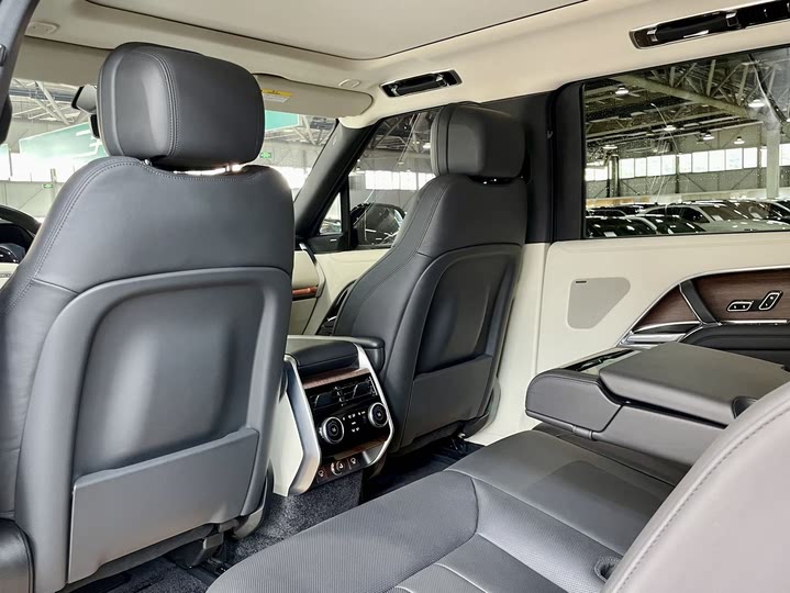 Фото 20 - Land Rover Range Rover