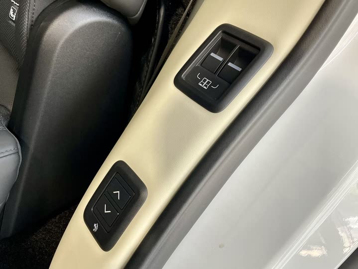 Фото 26 - Land Rover Range Rover