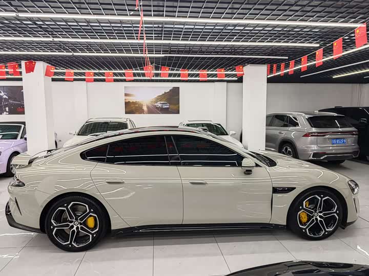 Фото 13 - Xiaomi SU7