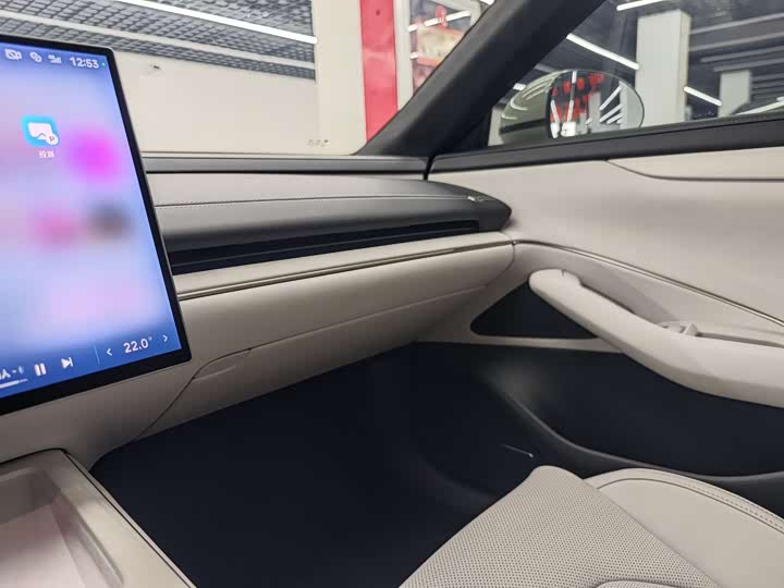 Фото 17 - Xiaomi SU7