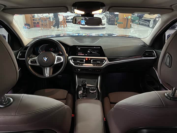 Фото 11 - BMW 3 Series