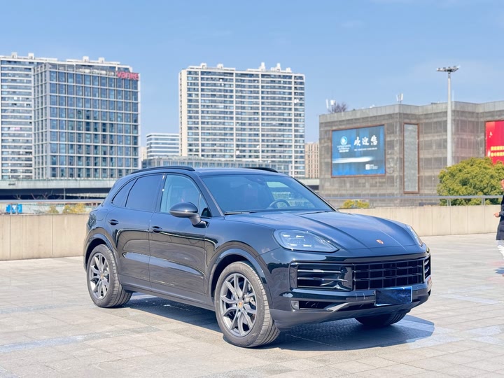 Фото 1 - Porsche Cayenne