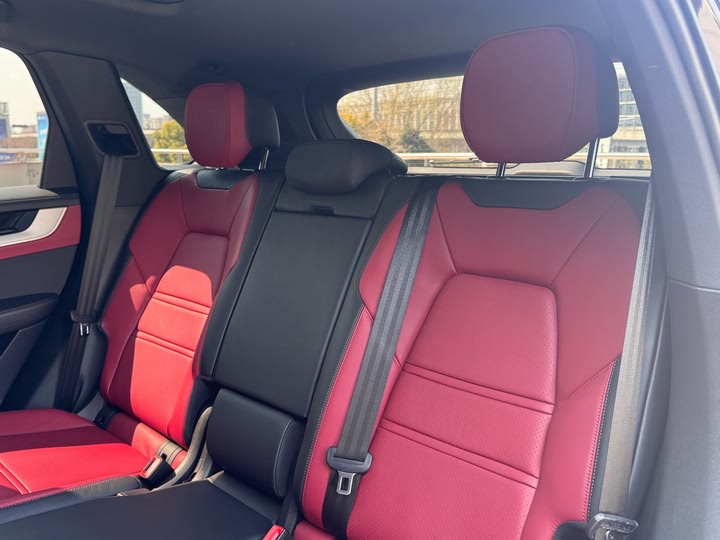 Фото 13 - Porsche Cayenne