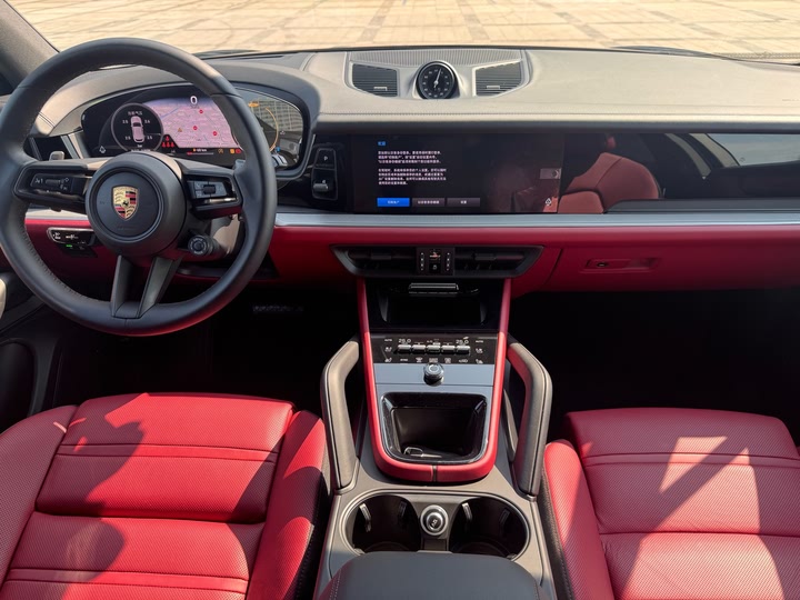Фото 19 - Porsche Cayenne