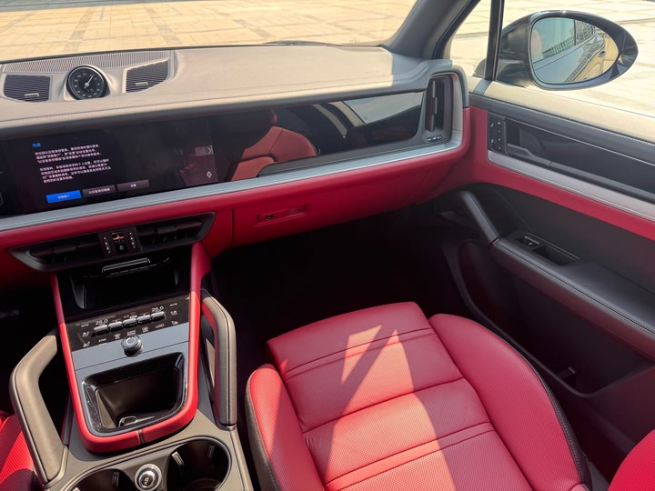 Фото 20 - Porsche Cayenne