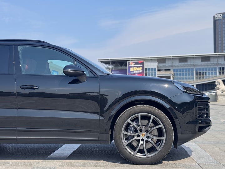 Фото 8 - Porsche Cayenne