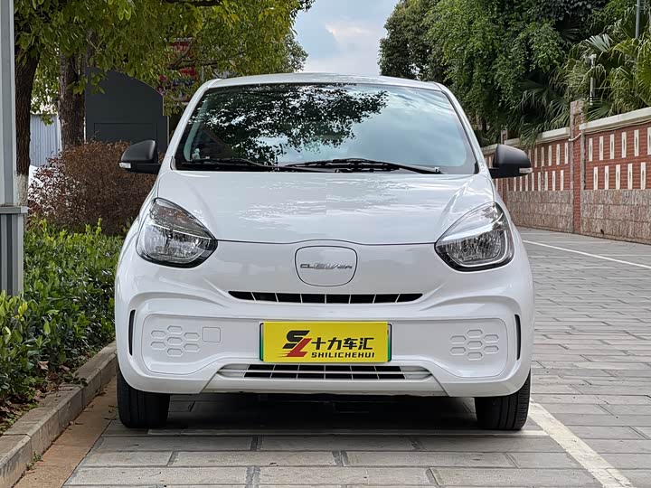 Фото 2 - Roewe Clever