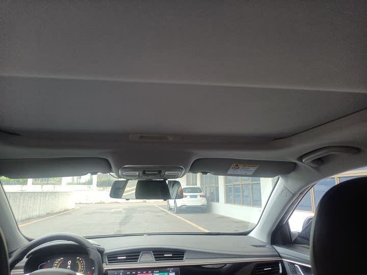 Фото 10 - Geely Emgrand GL