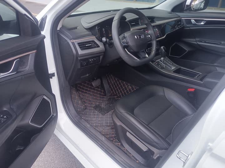 Фото 4 - Geely Emgrand GL