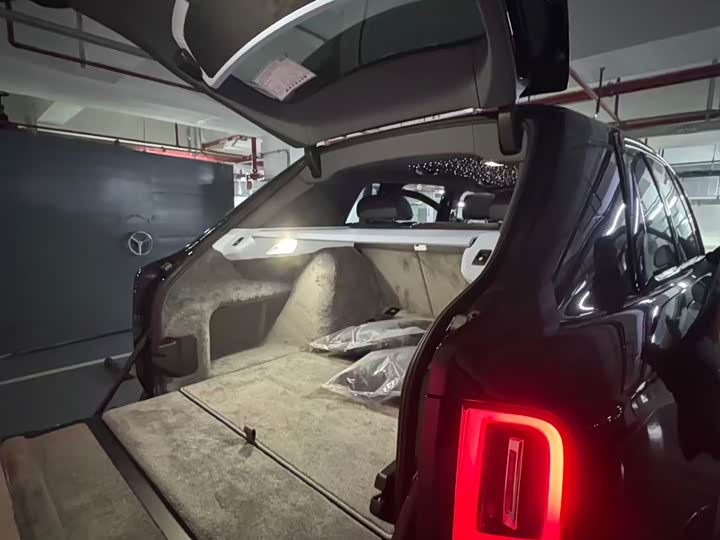 Фото 11 - Rolls-Royce Cullinan