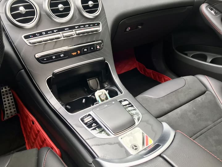 Фото 30 - Mercedes-Benz GLC-Class Coupe AMG