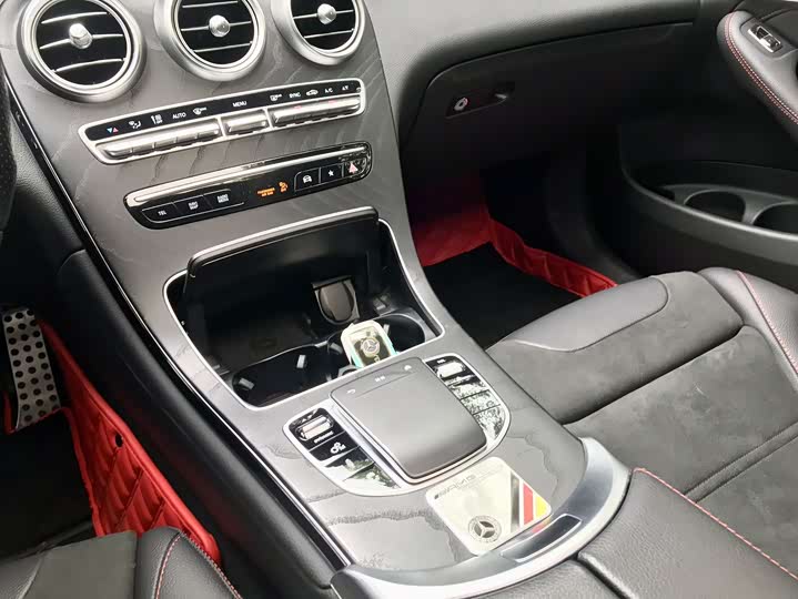 Фото 48 - Mercedes-Benz GLC-Class Coupe AMG