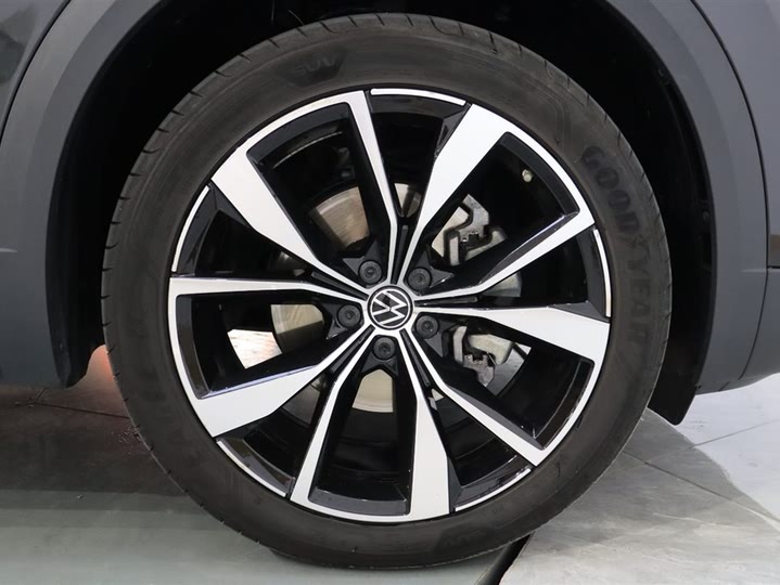 Фото 8 - Volkswagen Talagon