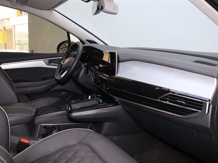 Фото 9 - Volkswagen Talagon