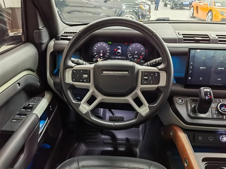 Фото 13 - Land Rover Defender