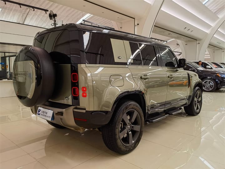 Фото 4 - Land Rover Defender